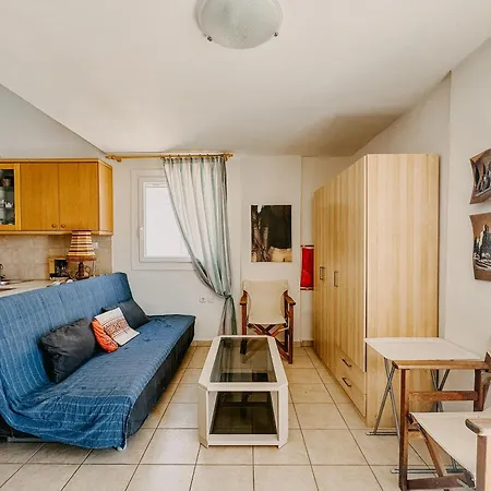 Refresh & Relax Residencies Finikas (Syros)